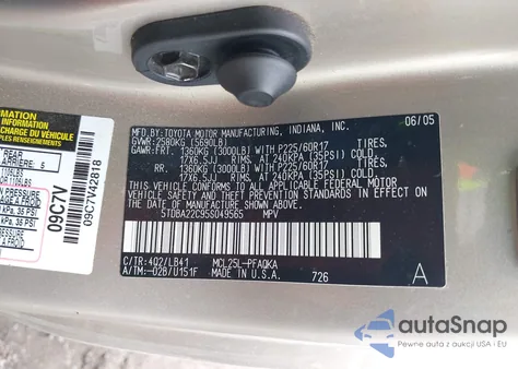 2005 Toyota Sienna Xle z USA, uszkodzony, nr VIN 5TDBA22C95S049565